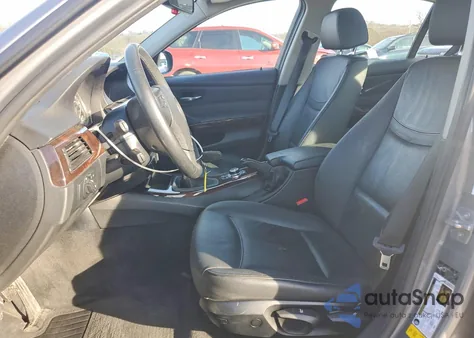 2011 BMW 328 Xi z USA, uszkodzony, nr VIN WBAPK7C54BA772178